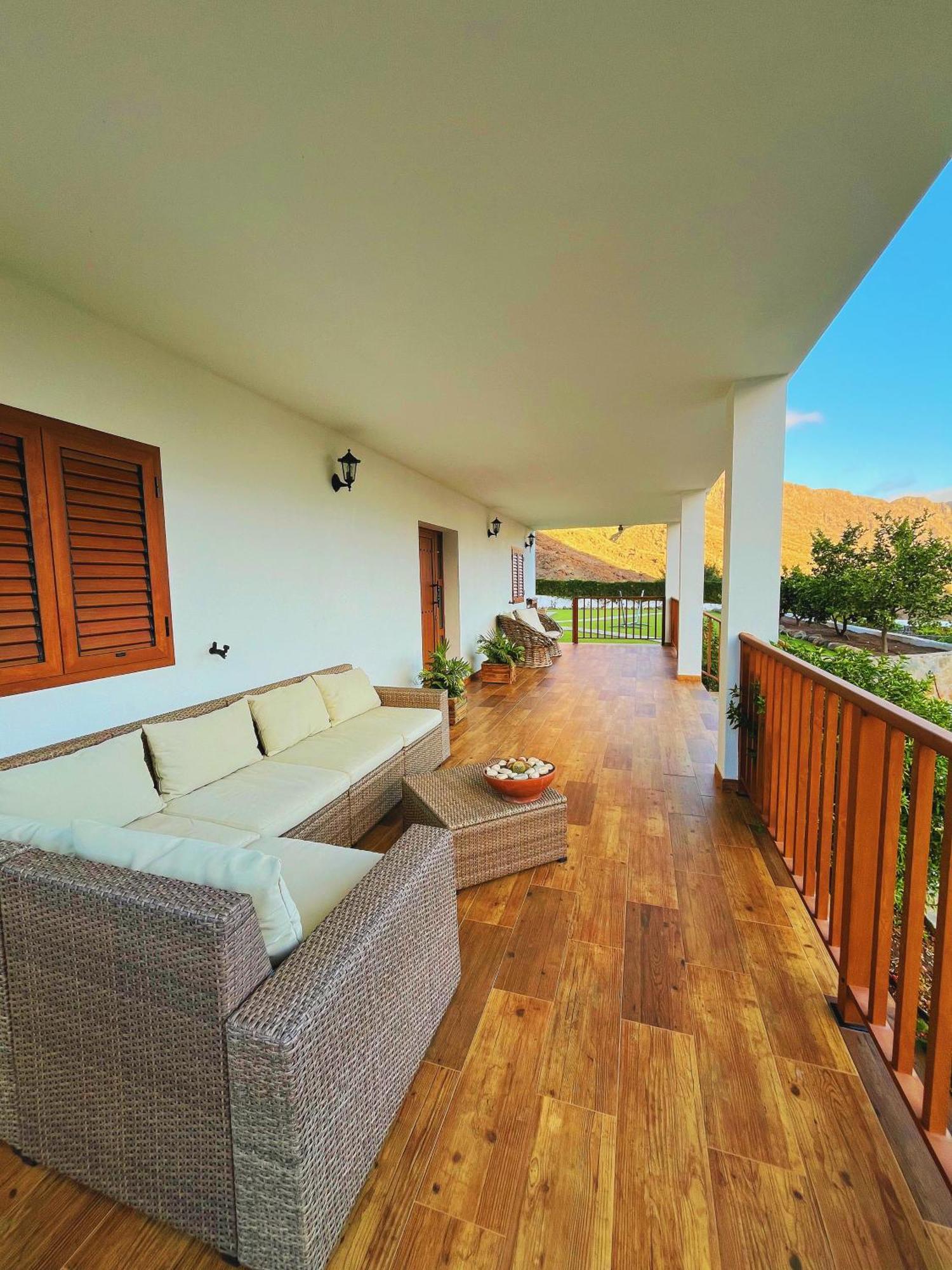 Villa Ines San Bartolomé Екстериор снимка